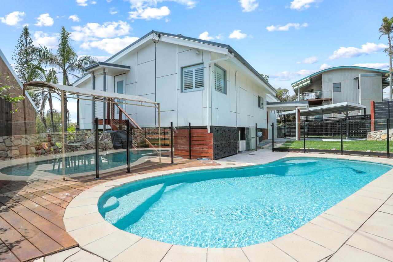 Luxe Coastal Abode, Marcus Beach - B&B
