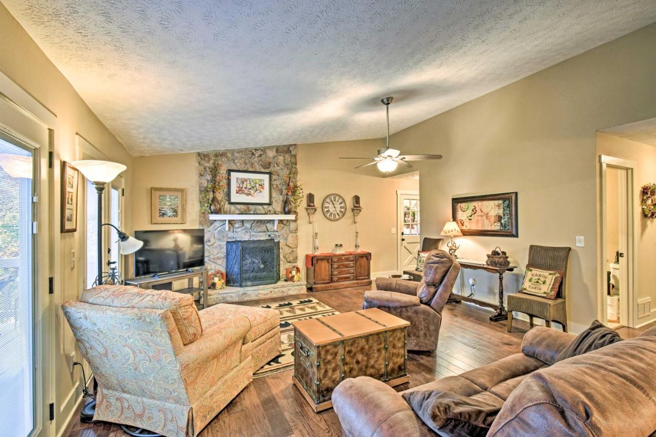 Comfy Jasper Getaway with Community Amenities! - B&B