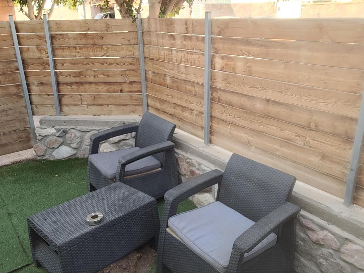 Studio mit Gartenblick