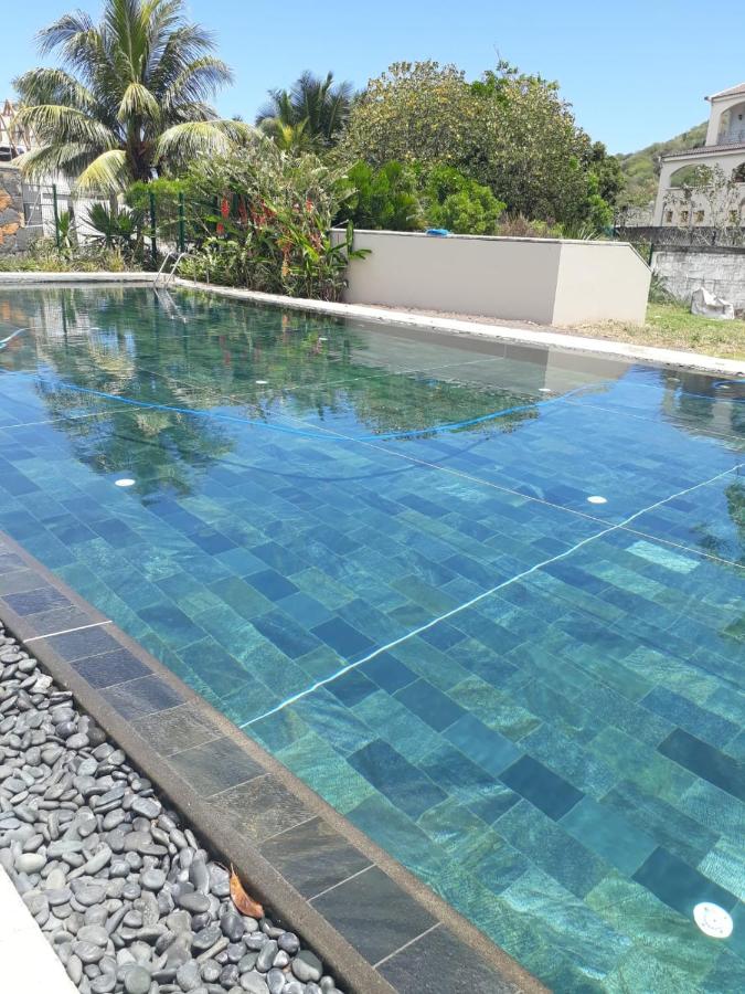 2 bedrooms charming apartment, West Island Resort - B&B