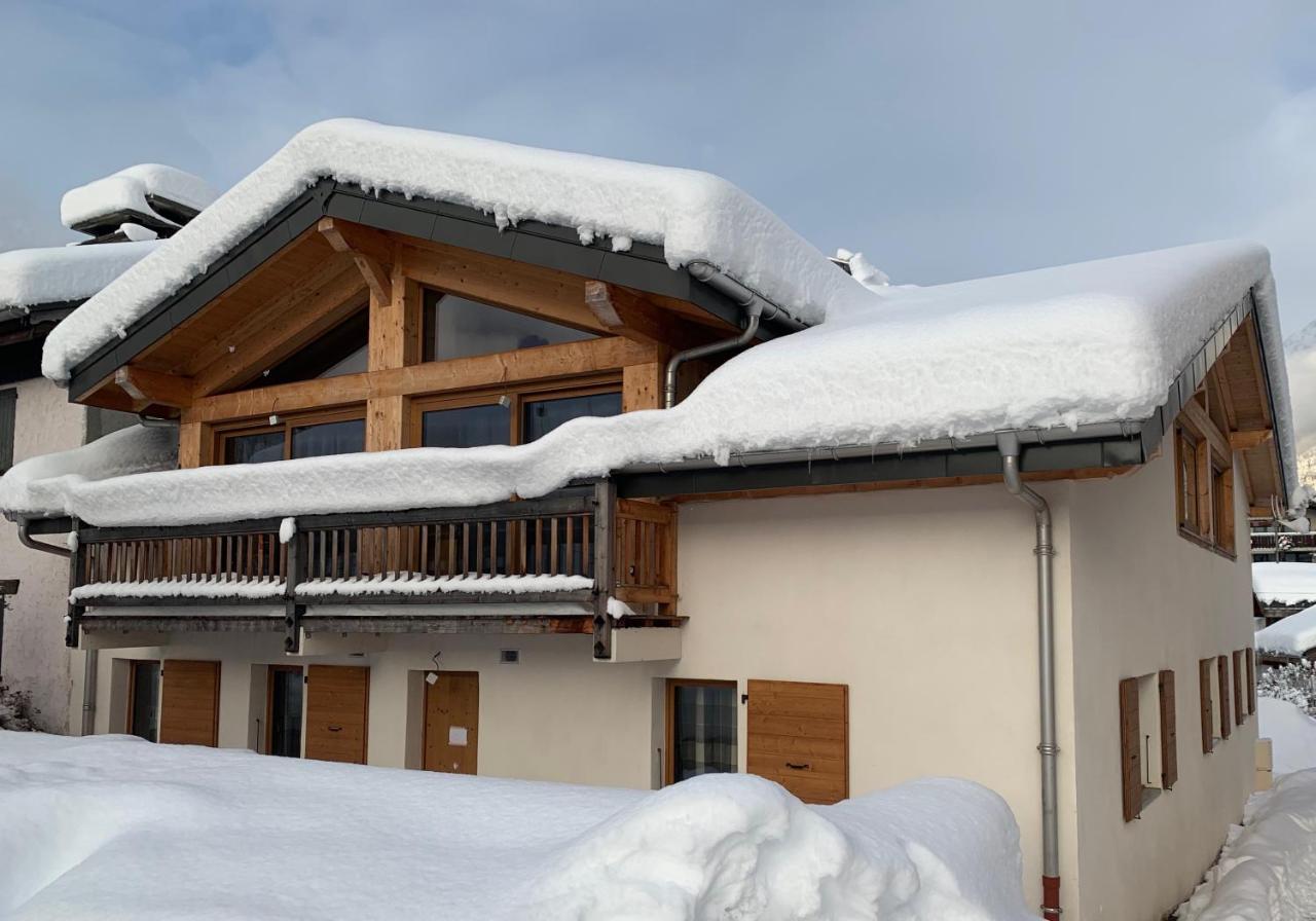 CHALET Mitoyen LE RUSTICANA - Ferienwohnung
