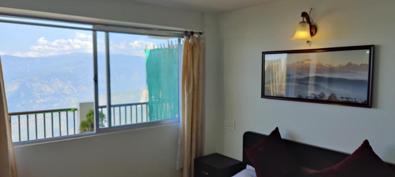 Triple Room with Mountain View