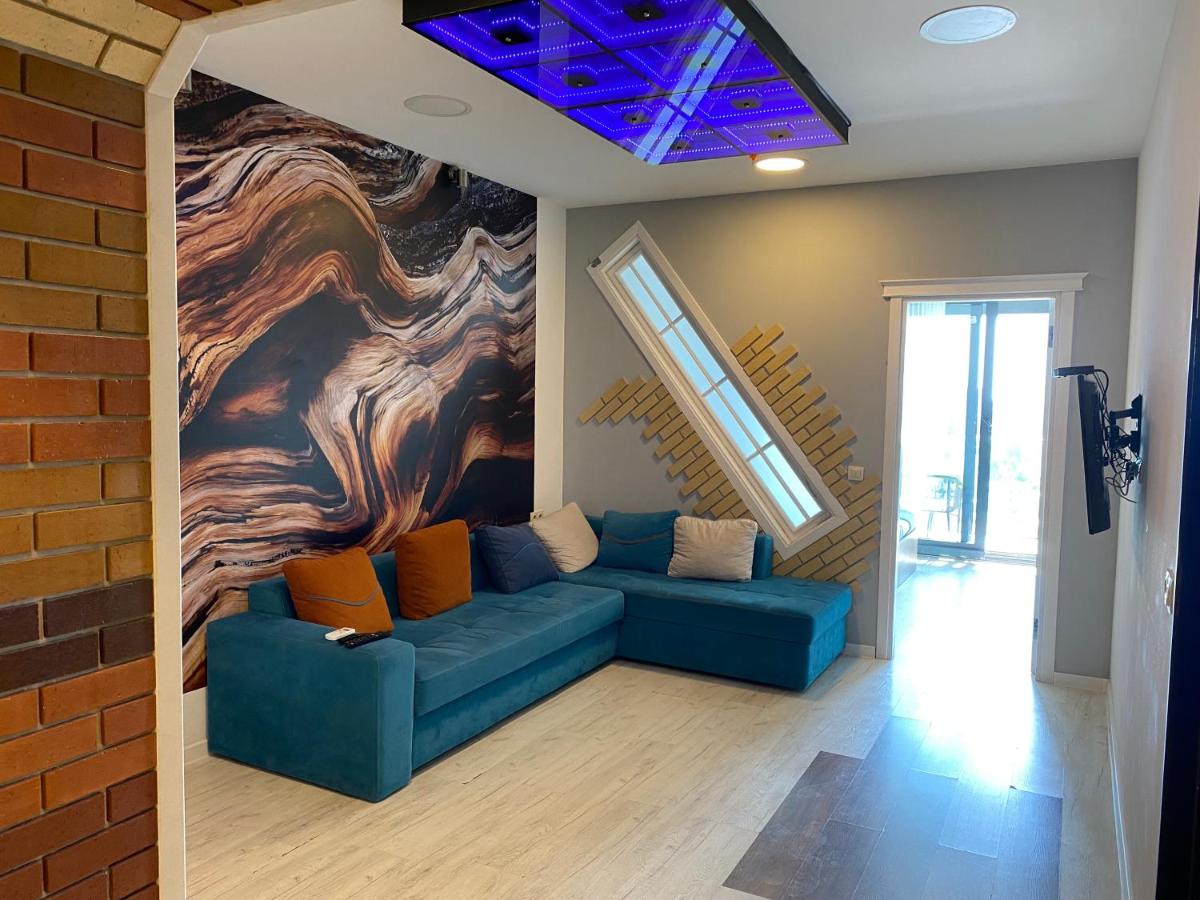 Apartment In Porta Batumi Tower - B&B