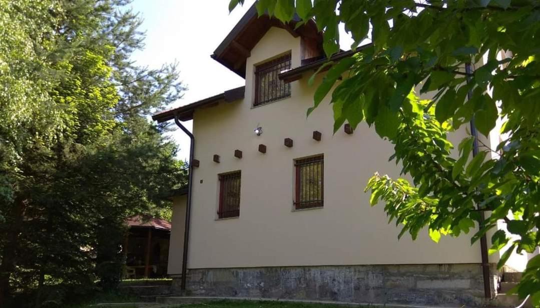 B&B Crkvine - Holiday house Ilidza - Bed and Breakfast Crkvine