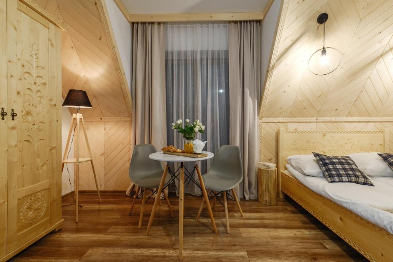 Doppelzimmer mit Balkon