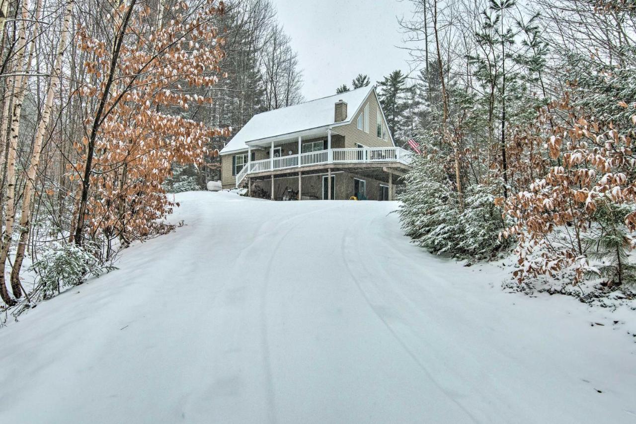 Family Ski Getaway with Hot Tub, Near Cranmore! - Bed and Breakfast Conway