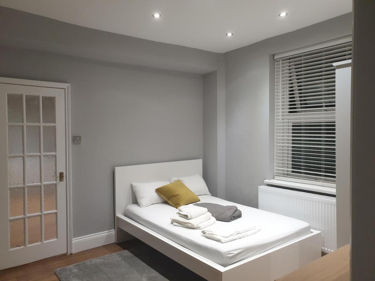 B&B Barnet - Lovely 1 bedroom flat High Barnet 3 mins away - Bed and Breakfast Barnet