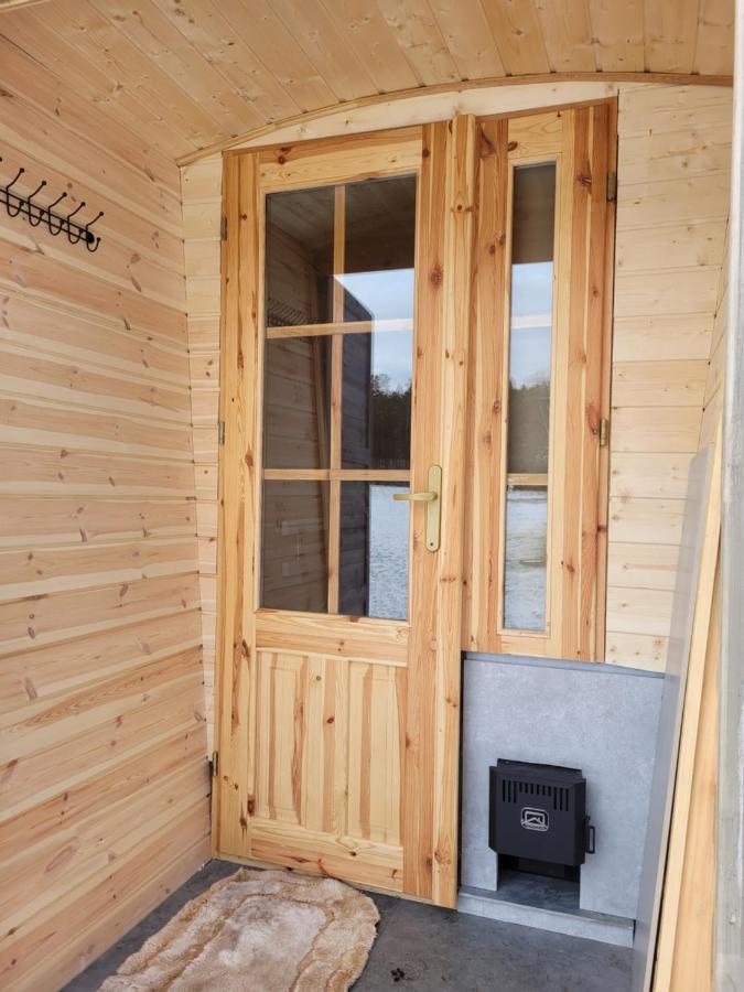 Kaszubskie Zacisze dom nad jeziorem, sauna, balia ogrodowa - Chambres d’hôtes