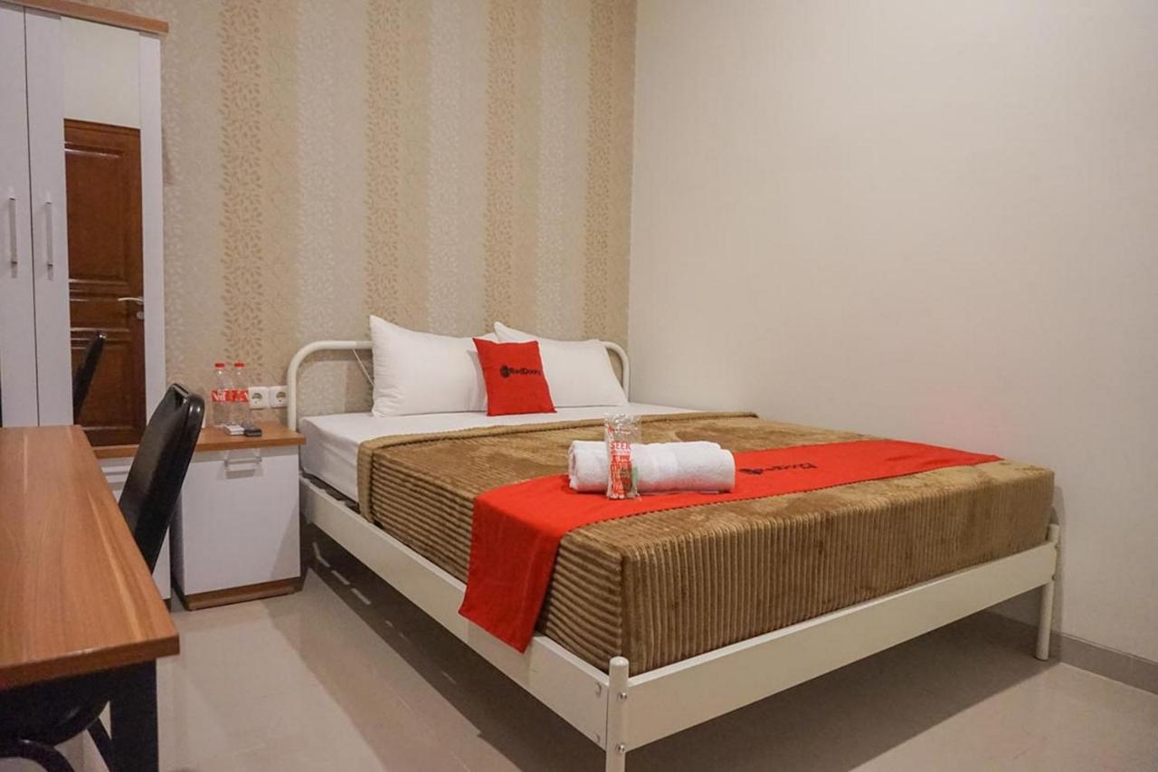 B&B Karangploso - RedDoorz Plus @ Karangploso - Bed and Breakfast Karangploso