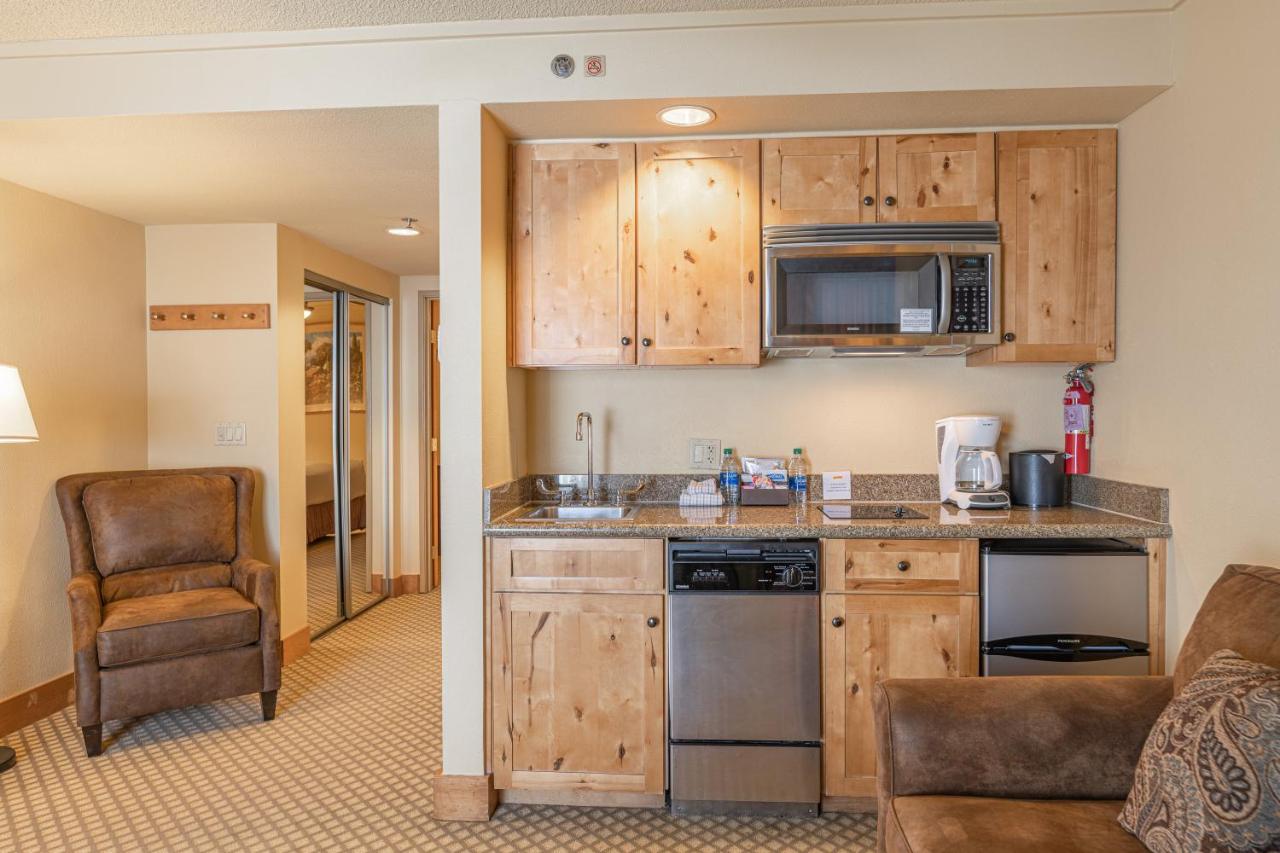 B&B Crested Butte - Grand Lodge Condo in the Heart of Mt CB condo - Bed and Breakfast Crested Butte