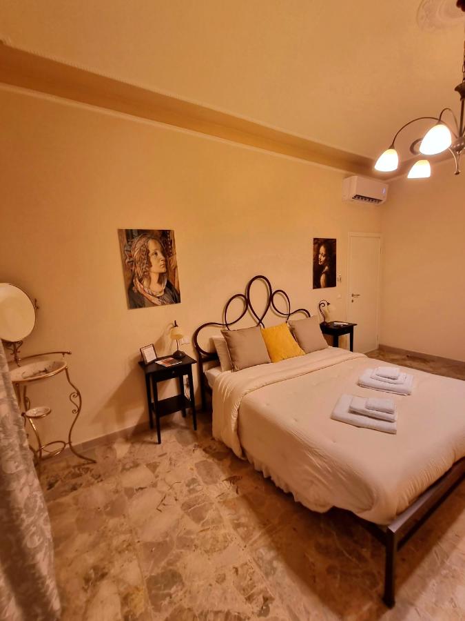 Habitación Triple con baño privado externo

