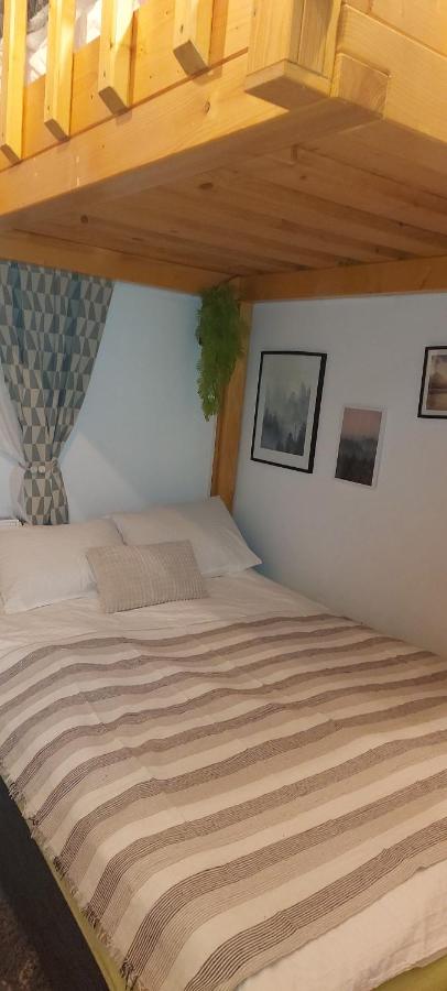 Apartment with Garden View