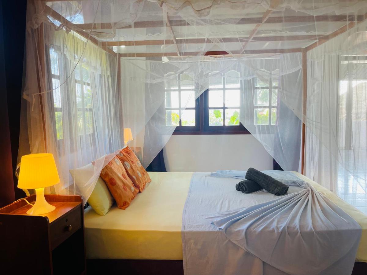 Deluxe Double Room with Balcony and Sea View