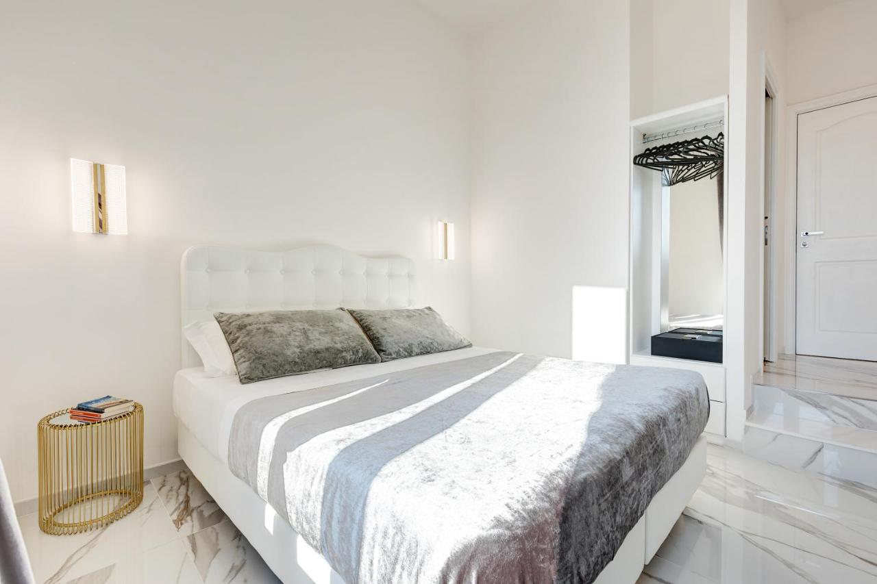 Double or Twin Room with City View