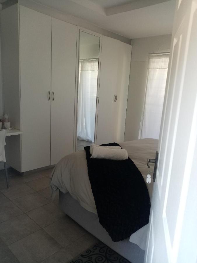 B&B Kempton Park - Lior-Gil accommodation - Bed and Breakfast Kempton Park