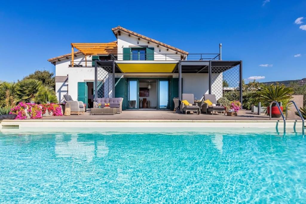 Villa Luxury Sunshine Alghero con piscina vista mare - Chambres d’hôtes