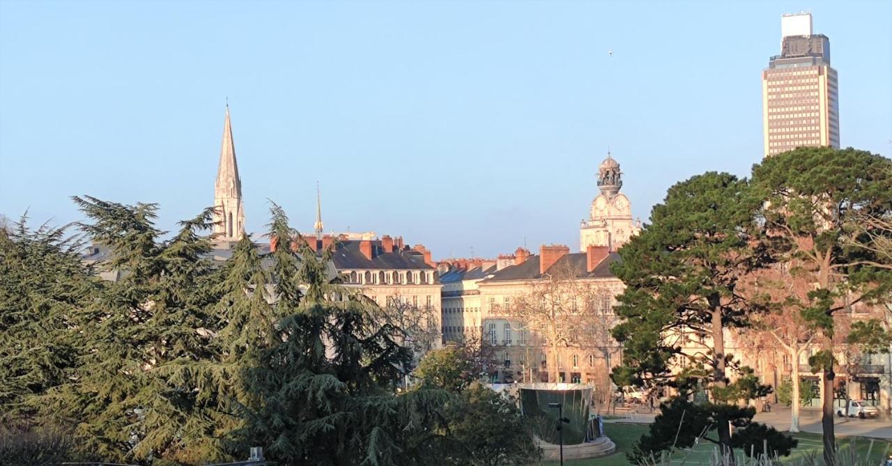 LE BACO-BACO, FACE AU CHÂTEAU, AVEC PARKING - B&B Nantes