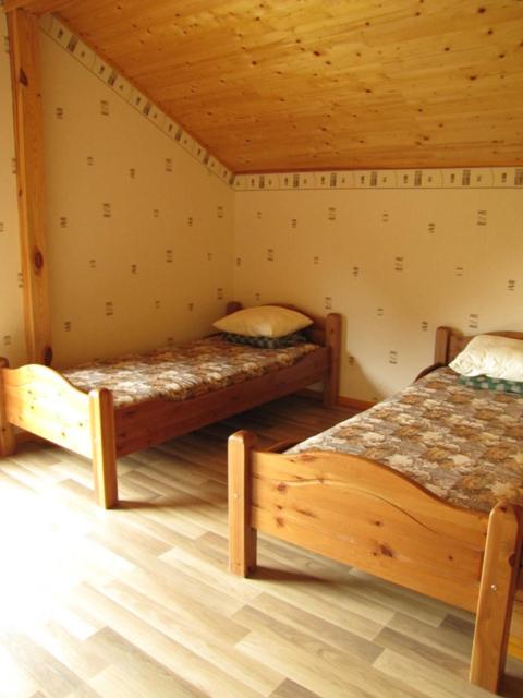 Chambre Triple Économique avec Salle de Bains Commune
