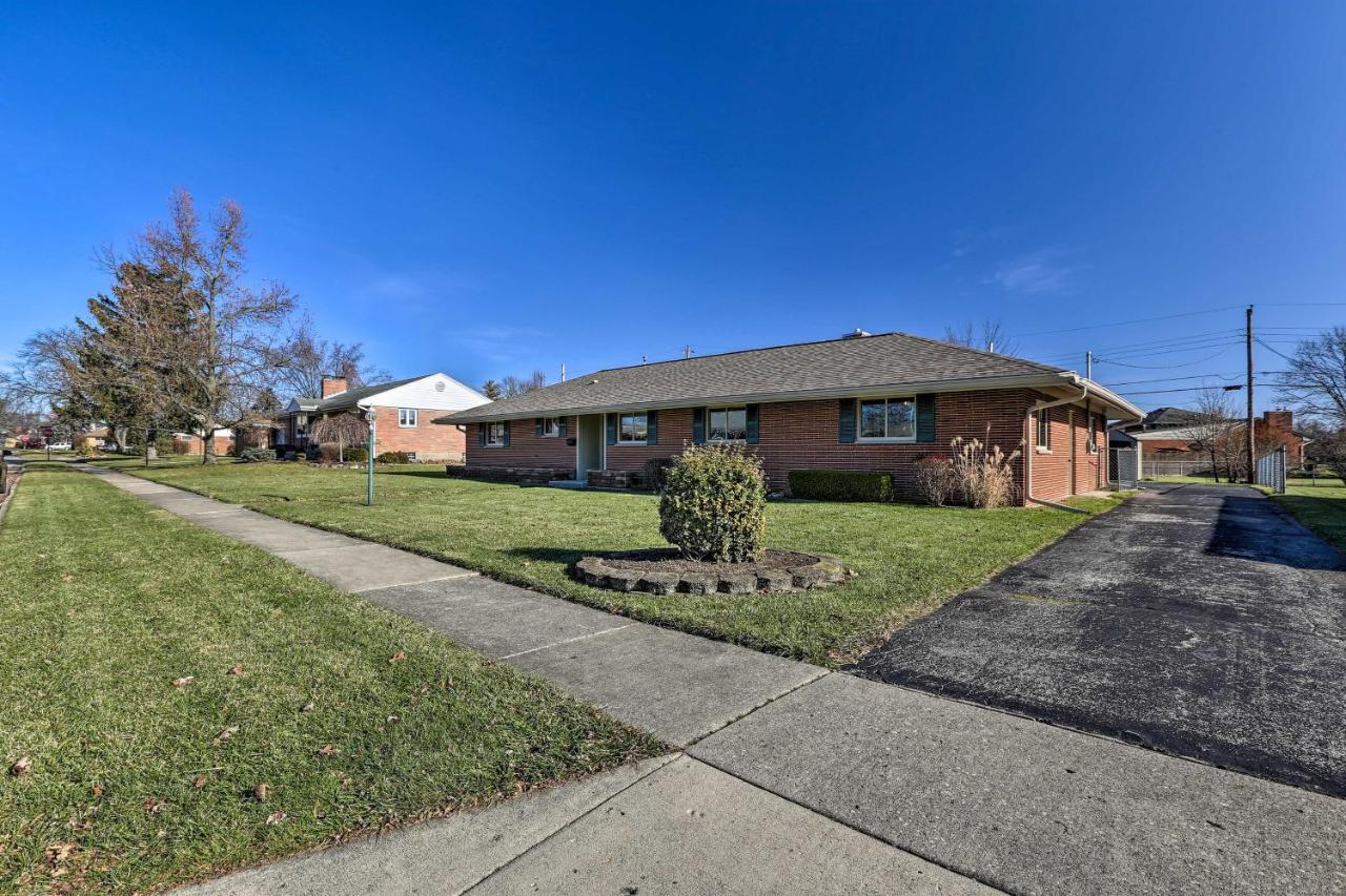 Dayton Home with Patio and Fire Pit about 6 Mi Dtwn! - Ferienwohnung
