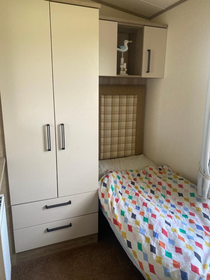 holidayhome-romneysands holiday park - B&B