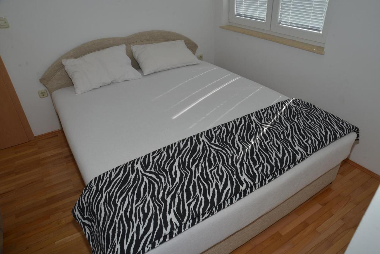 Apartment mit 2 Schlafzimmern und Balkon (8 Erwachsene)