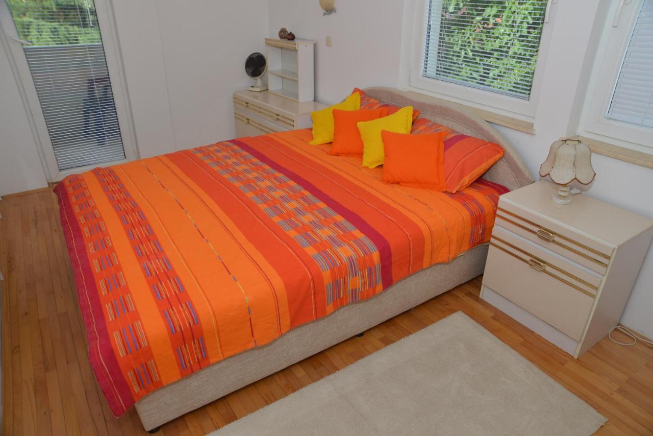 Appartamento con 2 Camere da Letto e Balcone (6 Adulti)