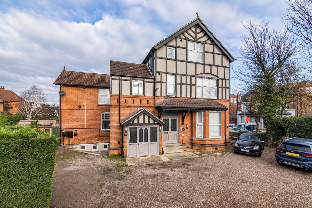 Cosy Apartment in West Bridgford, Close to Transport links and walking distance to Cricket and Football - Ferienwohnung