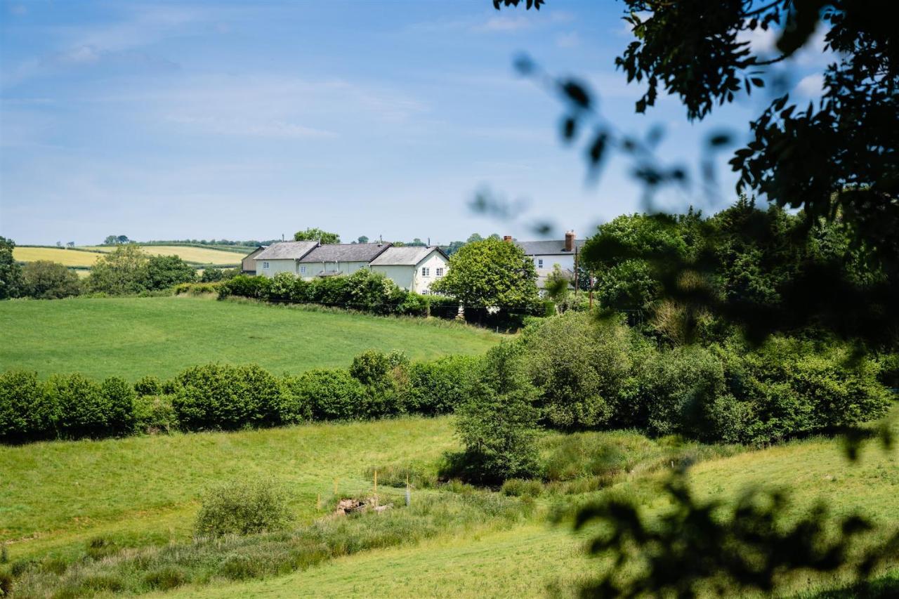 Enchanted Retreats at West Ford Devon - B&B