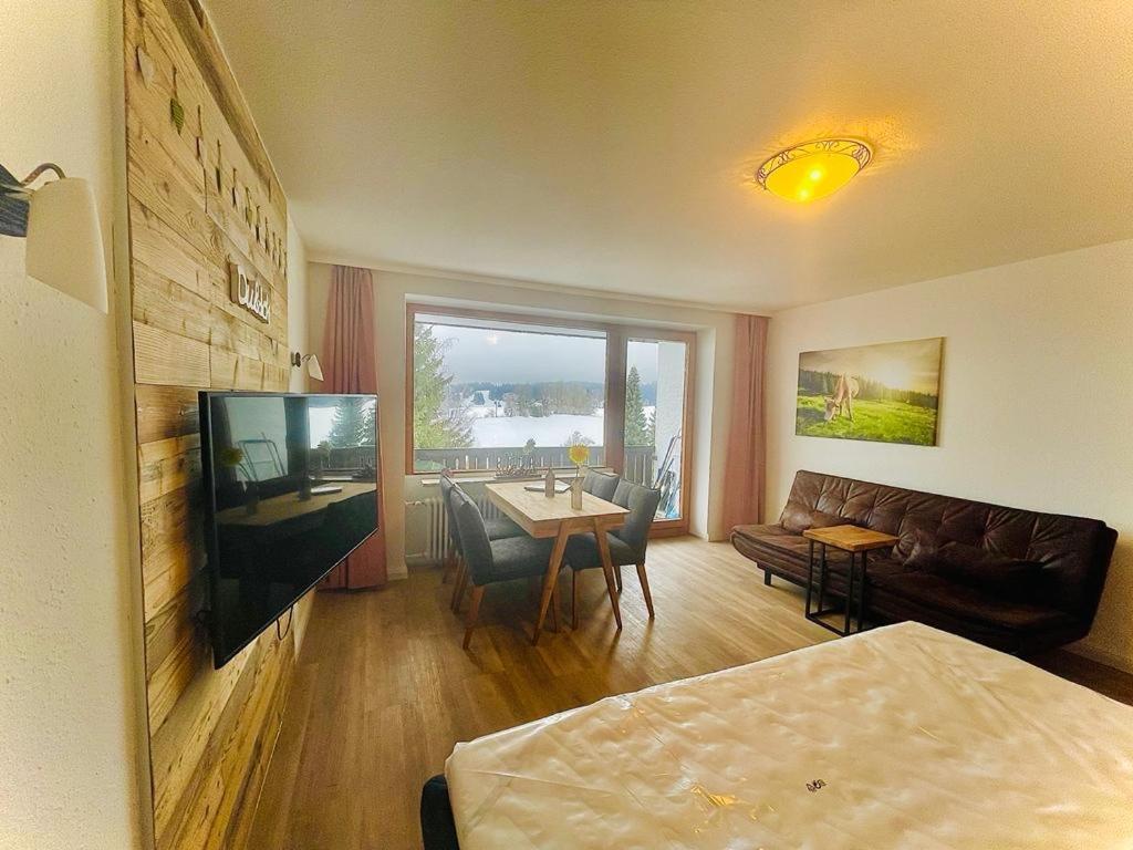 One-Bedroom Apartment 1