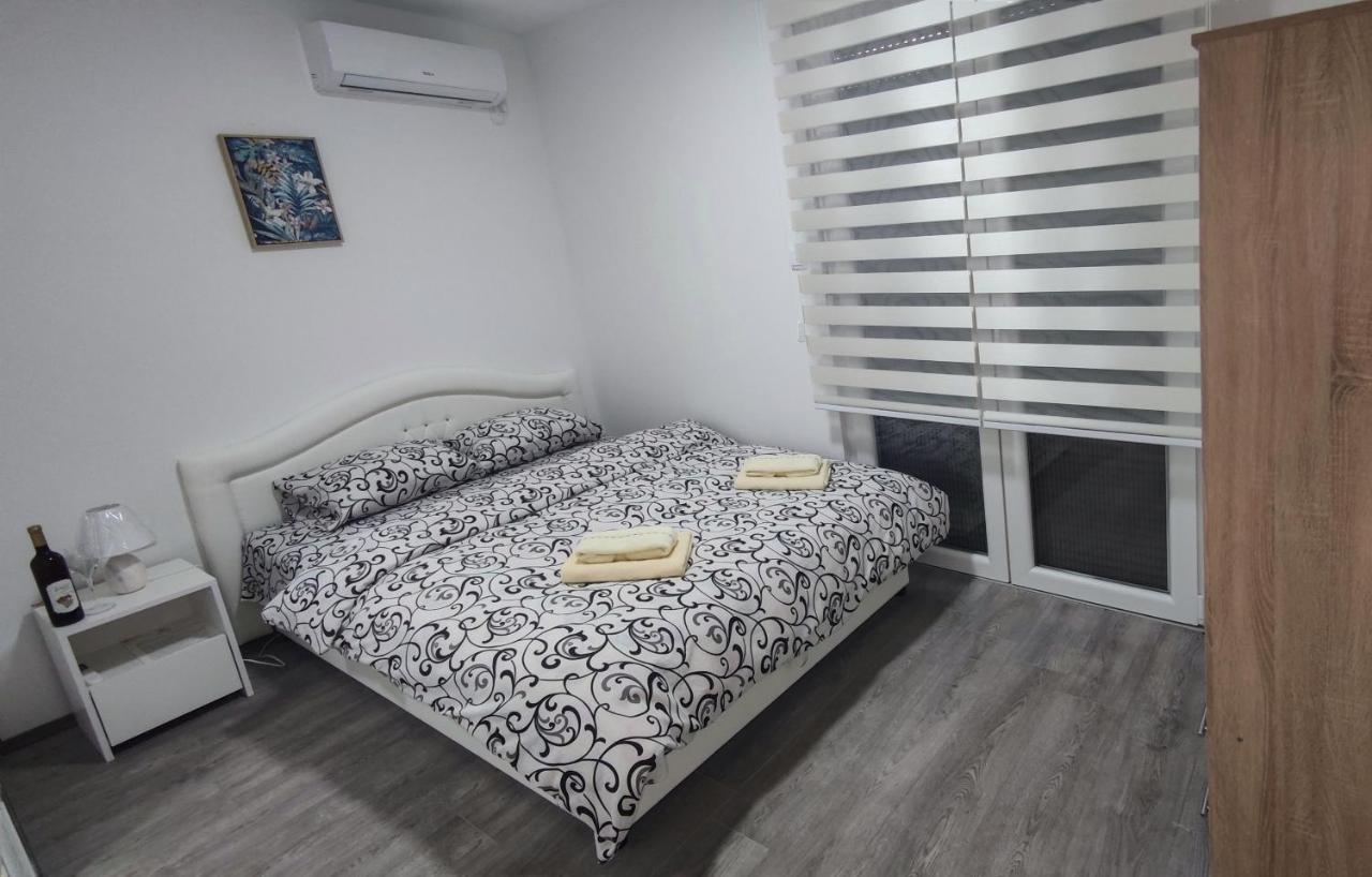 Apartment mit Balkon