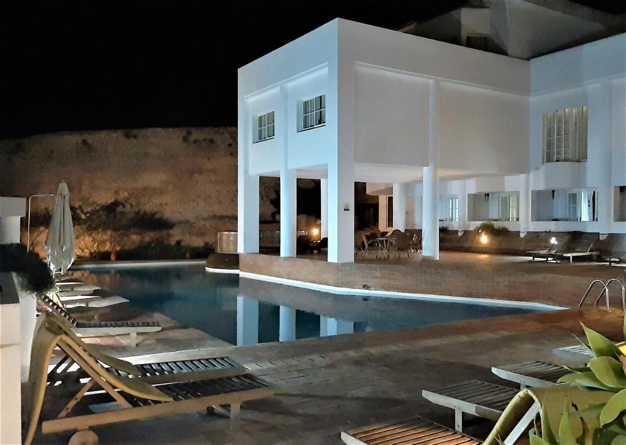 CITY WALLS rooftop terrace duplex @ citycenter & beach - B&B Lagos