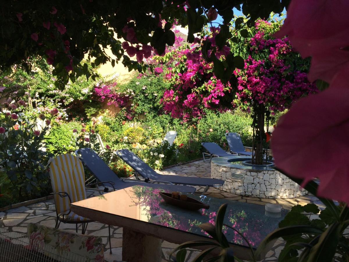 Waterside Apartments - B&B Agía Effimía