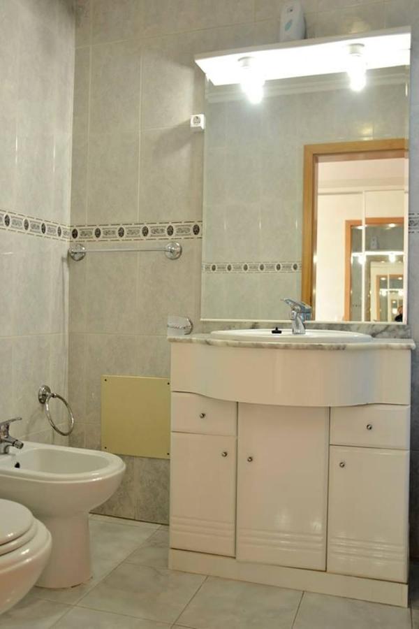 Large One-Bedroom Apartment with Sea View