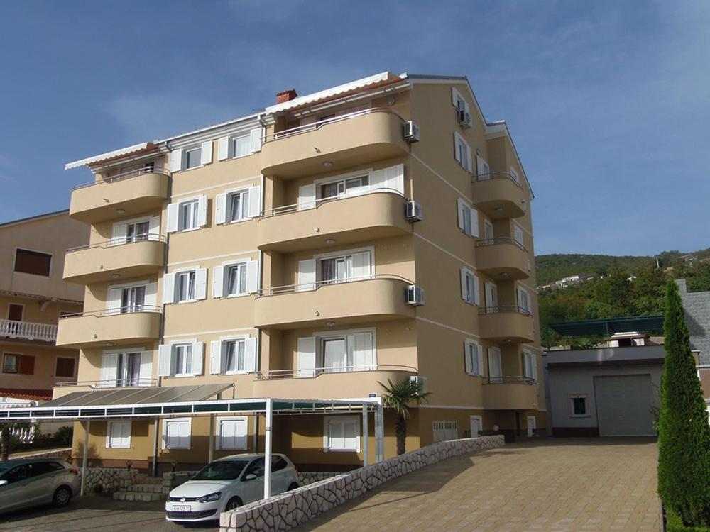 Holiday apartment in Dramalj with sea view, balcony, air conditioning, W-LAN 4623-1 - Bed and Breakfast Dramalj