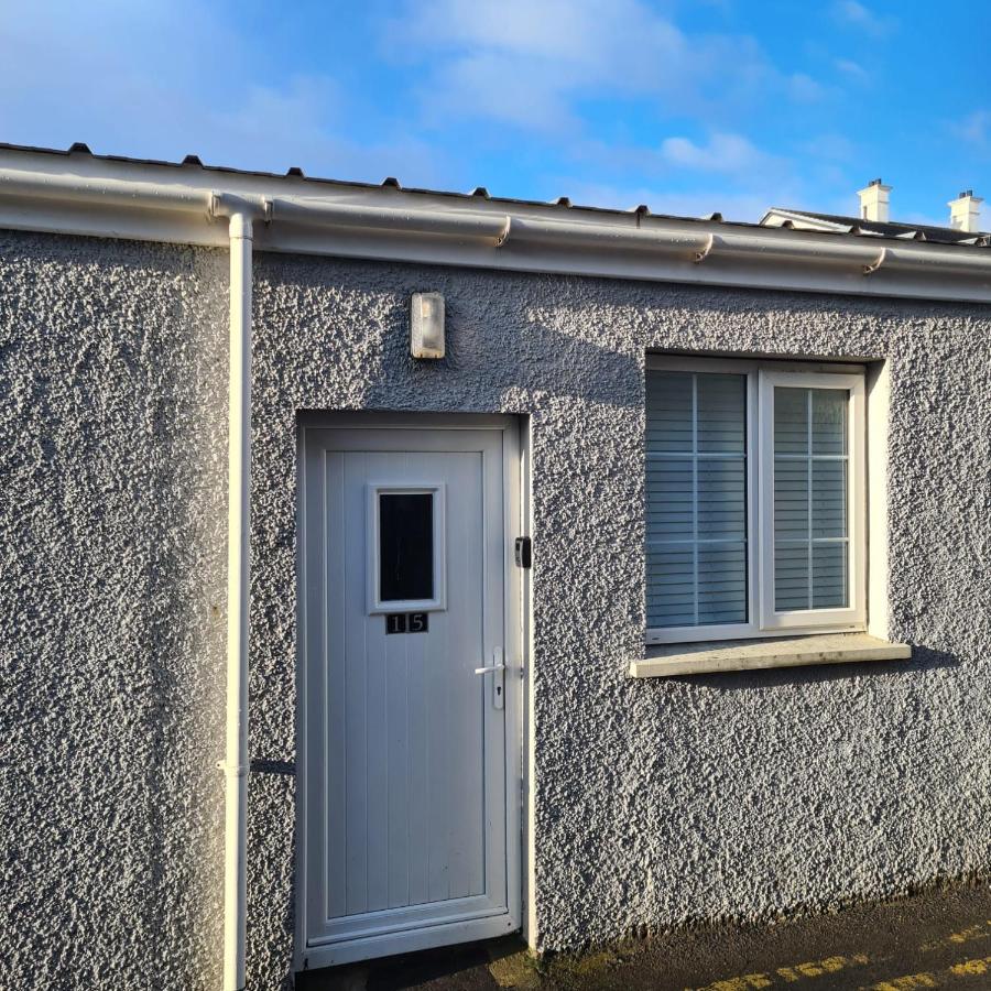 2 Bed Flat Right in Centre of Portrush town - B&B