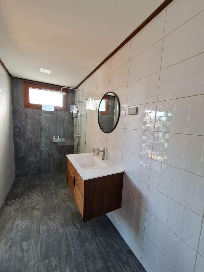 Quadruple Room with Terrace