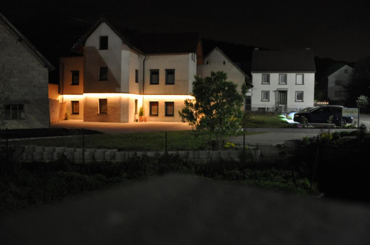 Fliederhof Ferienwohnungen - B&B Herresbach