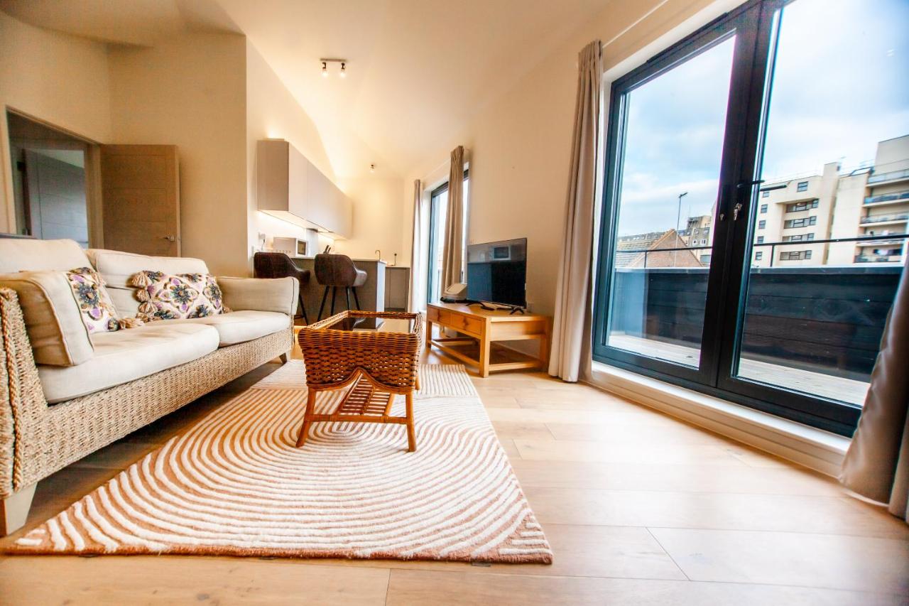 The Hideaway (2mins to the beach) - B&B