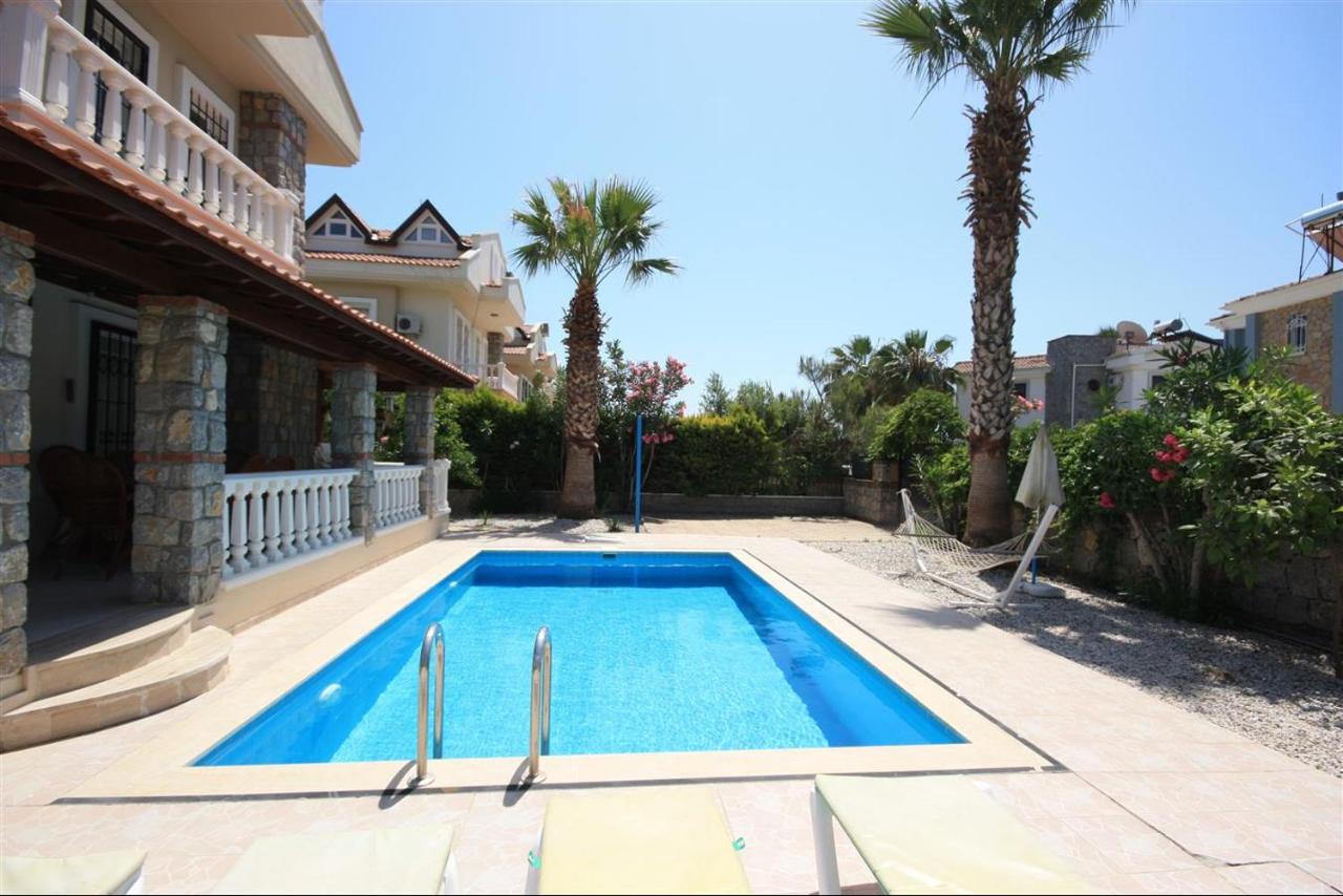 Lebrentals Tina Villas - B&B