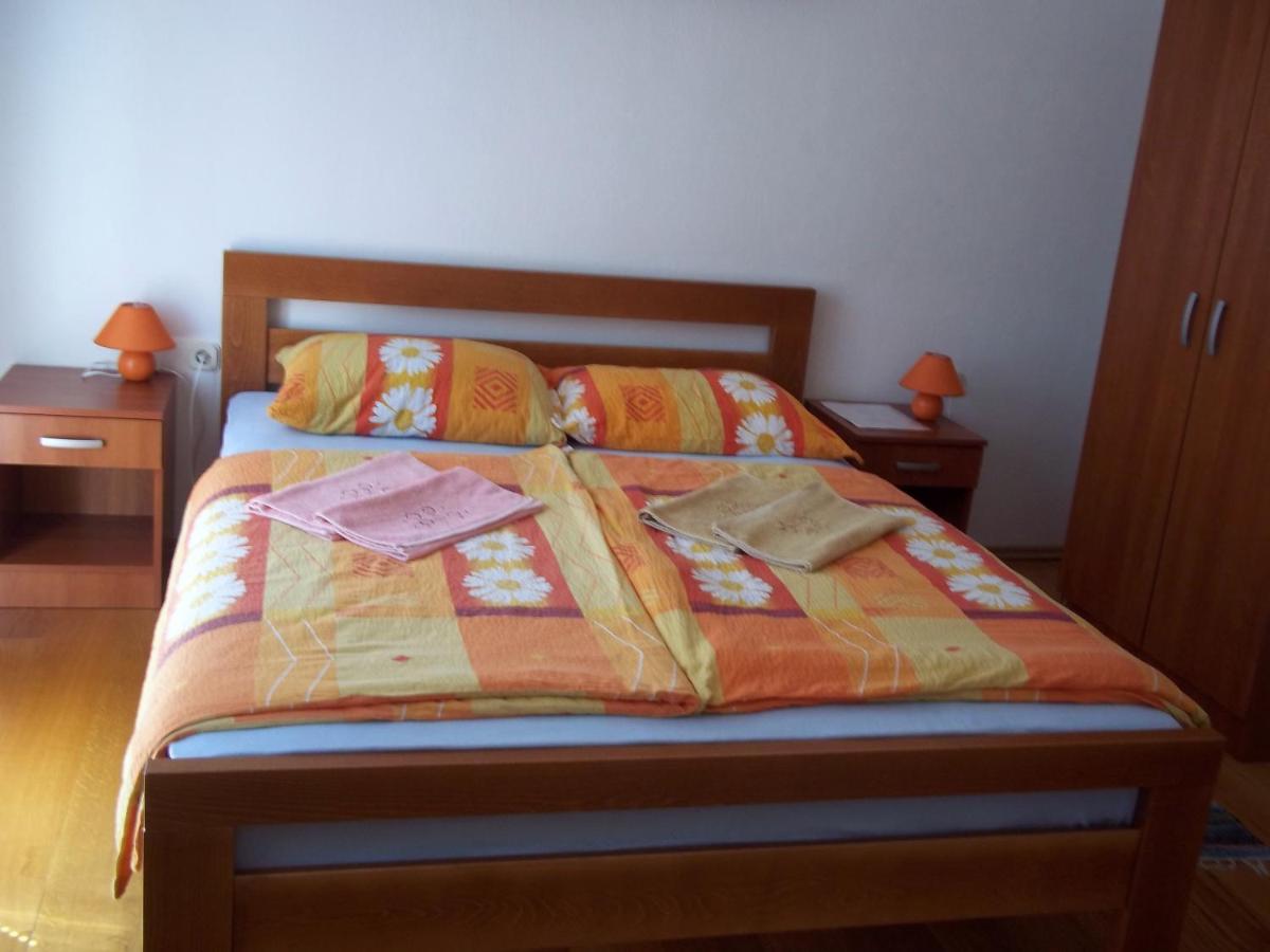Double Room with Terrace and Mountain View