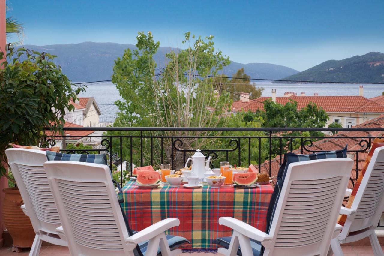 Stella's Place - B&B Karavomylos