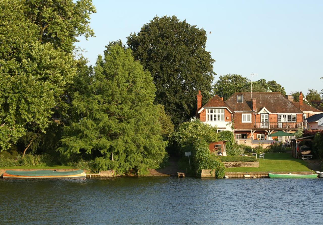 B&B Reading - Inverloddon Bed and Breakfast, Wargrave - Bed and Breakfast Reading