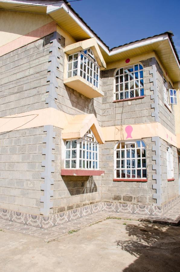 Lovely 1 bedroom apartment with free parking - B&B Eldoret