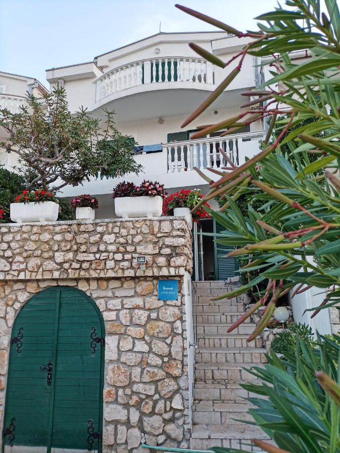 Apartment Lucia - B&B