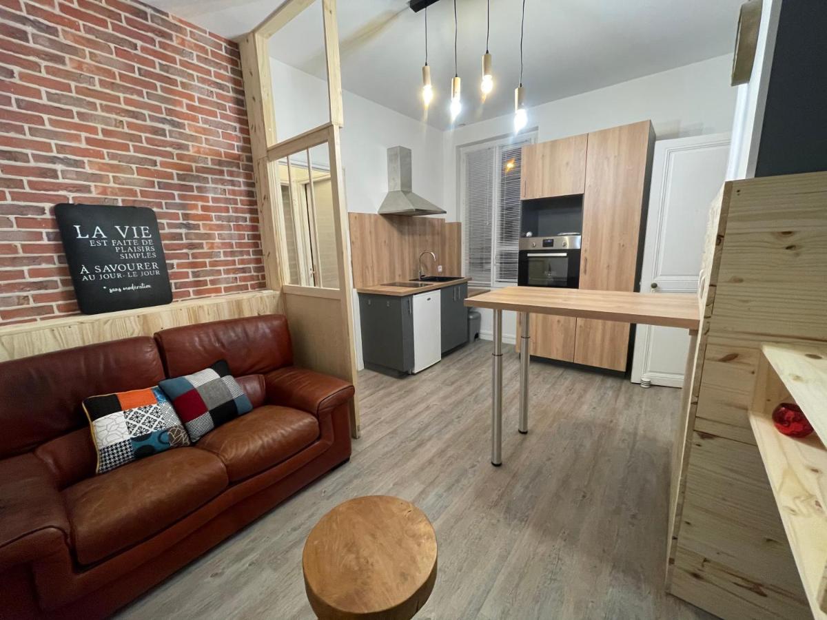 B&B Amboise - Logement entier: Appartement avec Terrasse Quartier de la Gare - Bed and Breakfast Amboise