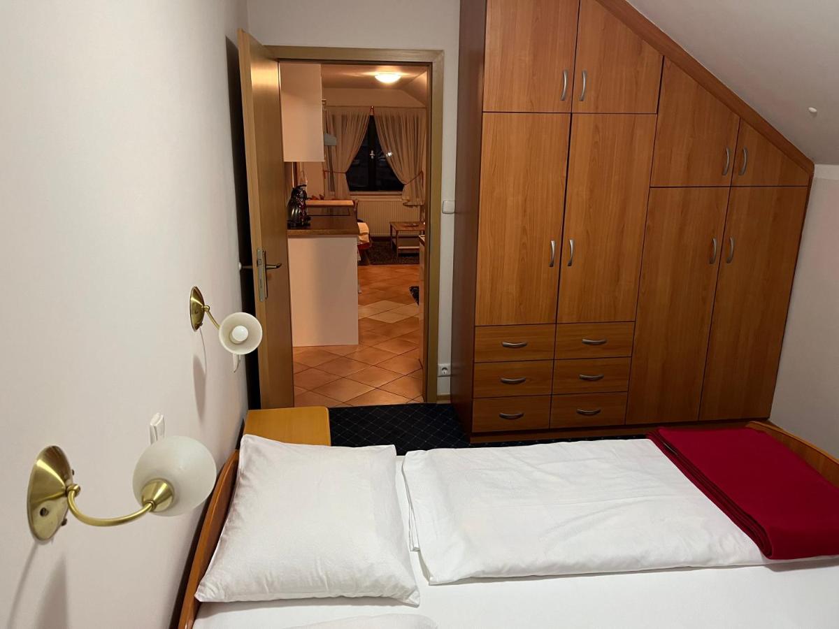 Apartma Anastasija - B&B
