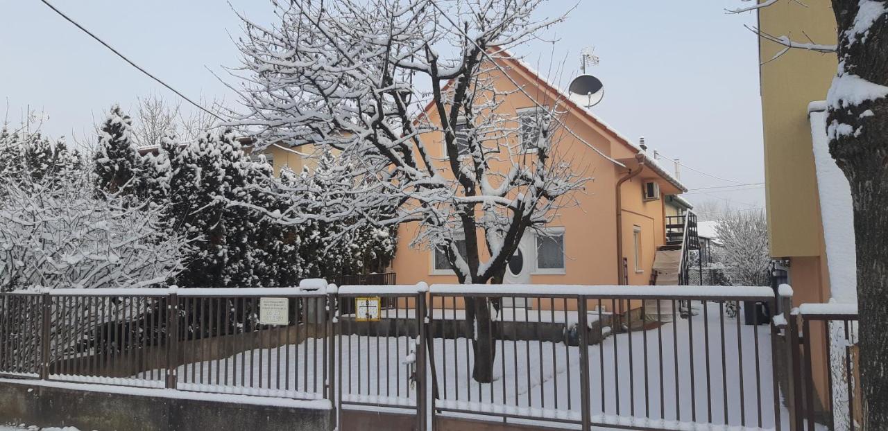 Rózsa Nyaraló - Ferienwohnung Hajduszoboszlo