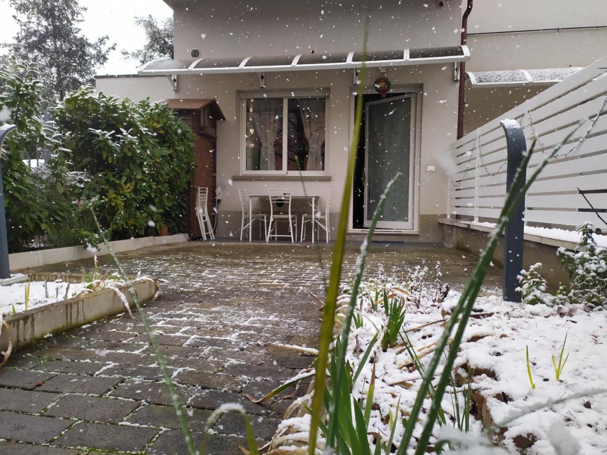 Appartamento Signorini Bolognaholidayhome - Parcheggio e Giardino privato - Holiday House Bologna Garden Parking - B&B Bologna