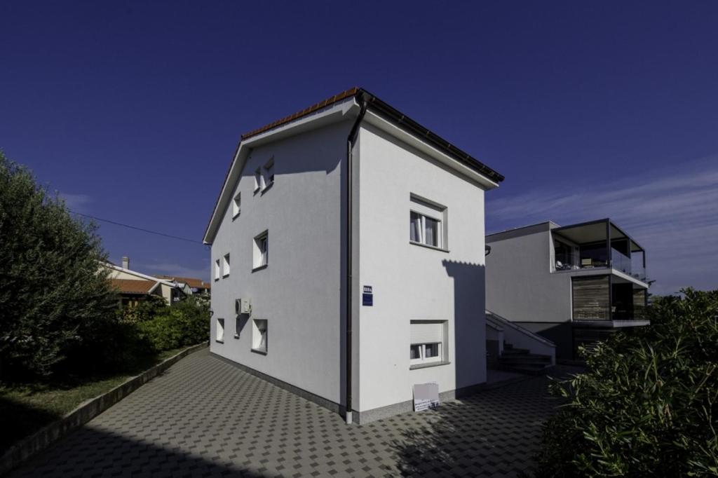 Apartment in Lopar with Terrace, Air conditioning, Wi-Fi, Dishwasher (4612-4) - B&B