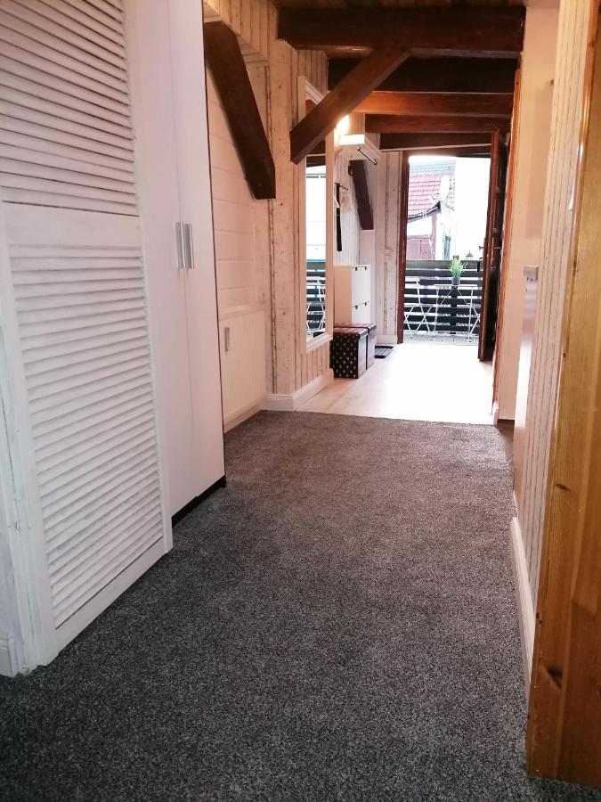 Charmantes Apartment im Dachgeschoss - B&B
